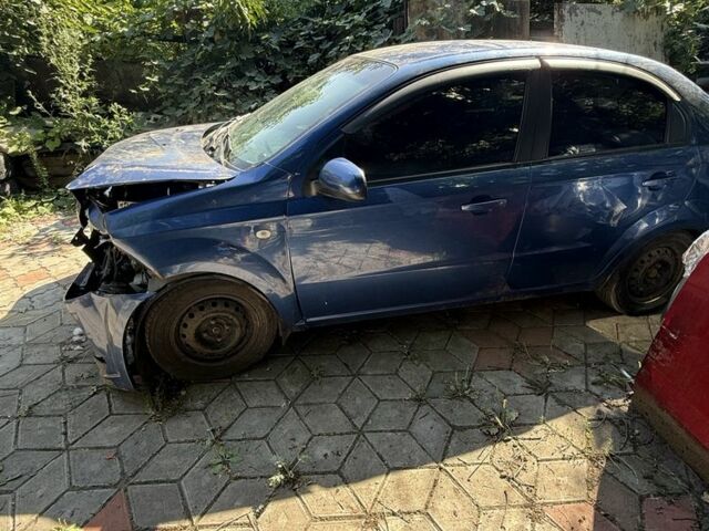 Синий Шевроле Авео, объемом двигателя 1.6 л и пробегом 150 тыс. км за 1657 $, фото 1 на Automoto.ua