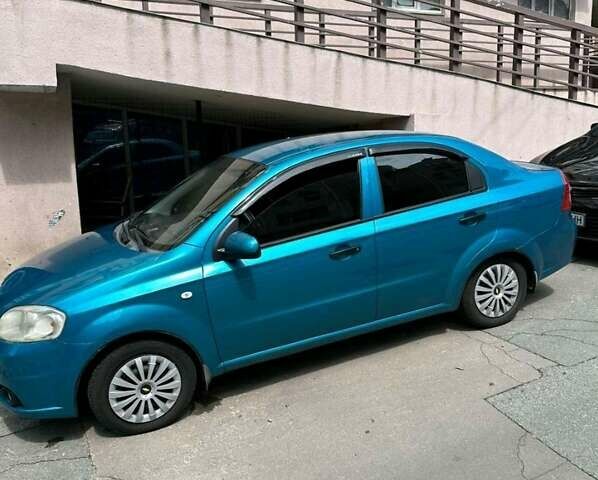 Синий Шевроле Авео, объемом двигателя 1.5 л и пробегом 270 тыс. км за 3000 $, фото 1 на Automoto.ua