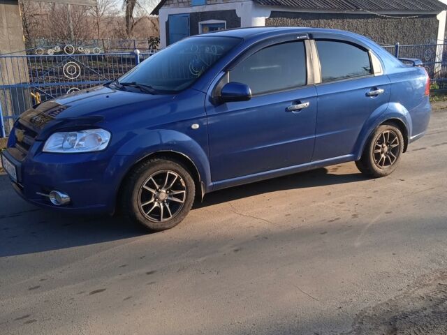 Синий Шевроле Авео, объемом двигателя 1.6 л и пробегом 295 тыс. км за 4800 $, фото 1 на Automoto.ua