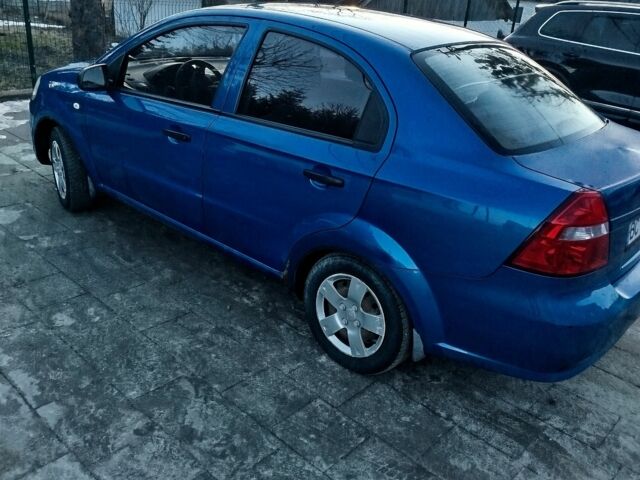 Синій Шевроле Авео, об'ємом двигуна 1.5 л та пробігом 327 тис. км за 3200 $, фото 1 на Automoto.ua
