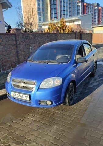 Синий Шевроле Авео, объемом двигателя 1.5 л и пробегом 306 тыс. км за 3200 $, фото 1 на Automoto.ua