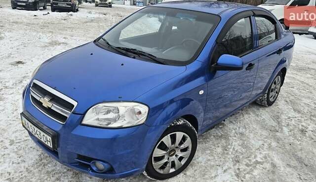 Синий Шевроле Авео, объемом двигателя 1.5 л и пробегом 161 тыс. км за 3400 $, фото 1 на Automoto.ua