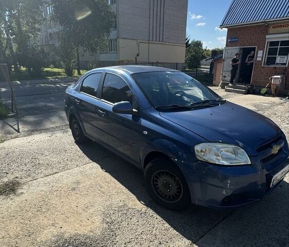 Синий Шевроле Авео, объемом двигателя 1.6 л и пробегом 350 тыс. км за 2499 $, фото 1 на Automoto.ua