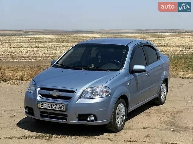 Синий Шевроле Авео, объемом двигателя 1.6 л и пробегом 130 тыс. км за 2599 $, фото 1 на Automoto.ua