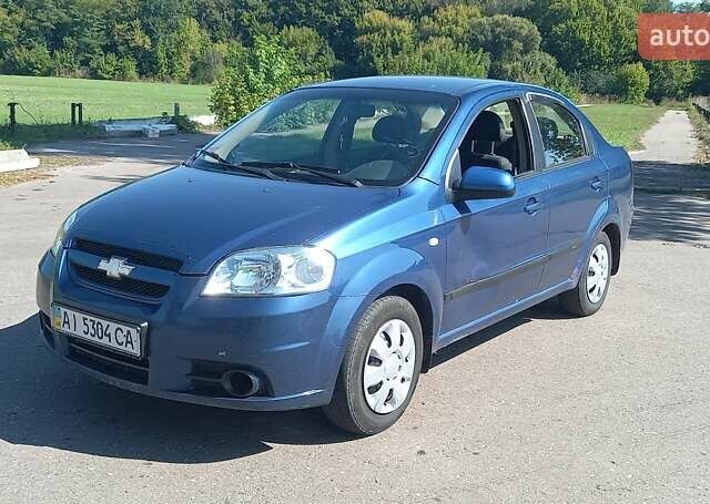 Синий Шевроле Авео, объемом двигателя 1.6 л и пробегом 242 тыс. км за 4399 $, фото 1 на Automoto.ua