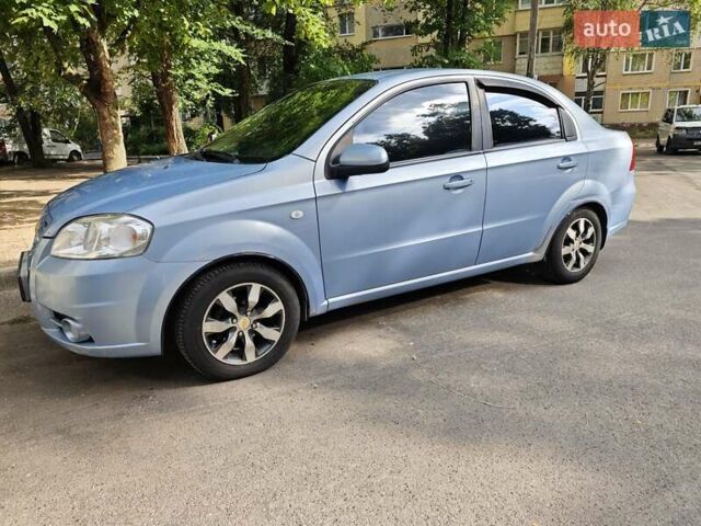 Синий Шевроле Авео, объемом двигателя 1.6 л и пробегом 290 тыс. км за 4000 $, фото 1 на Automoto.ua