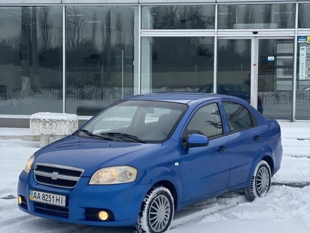 Синий Шевроле Авео, объемом двигателя 1.5 л и пробегом 199 тыс. км за 2950 $, фото 1 на Automoto.ua