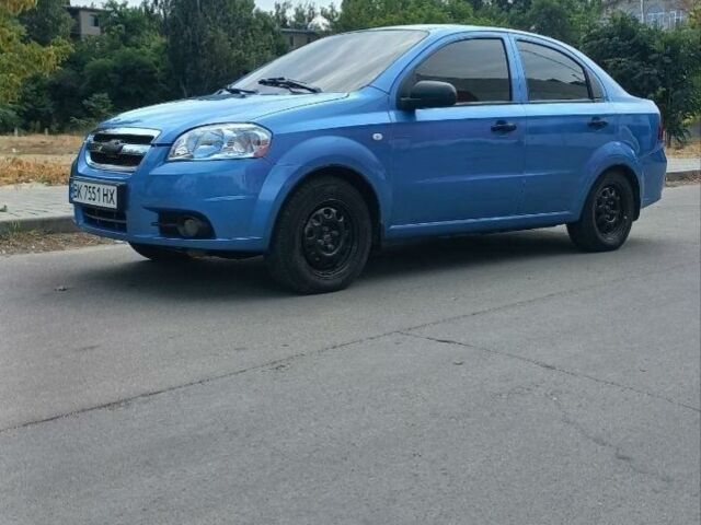 Синій Шевроле Авео, об'ємом двигуна 1.5 л та пробігом 300 тис. км за 3700 $, фото 1 на Automoto.ua