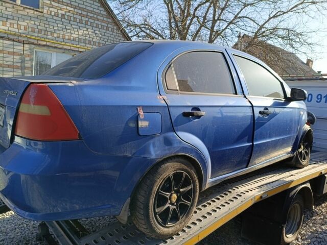 Синій Шевроле Авео, об'ємом двигуна 1.5 л та пробігом 250 тис. км за 700 $, фото 1 на Automoto.ua