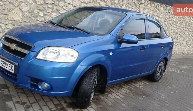 Синий Шевроле Авео, объемом двигателя 1.5 л и пробегом 170 тыс. км за 4100 $, фото 1 на Automoto.ua