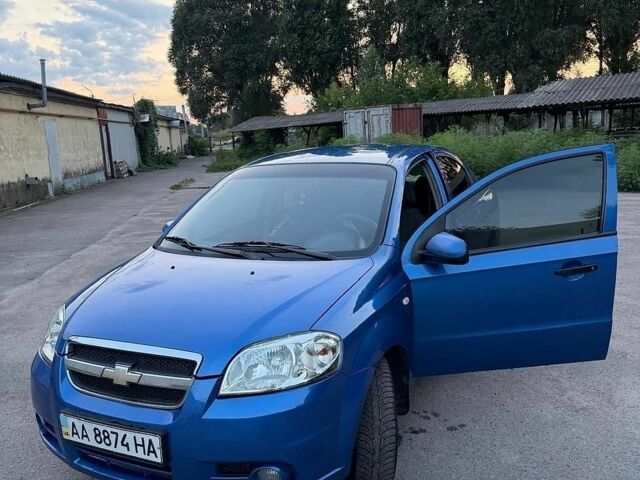 Синій Шевроле Авео, об'ємом двигуна 1.5 л та пробігом 200 тис. км за 3800 $, фото 1 на Automoto.ua