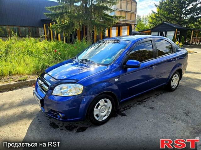 Синий Шевроле Авео, объемом двигателя 1.6 л и пробегом 105 тыс. км за 4900 $, фото 1 на Automoto.ua