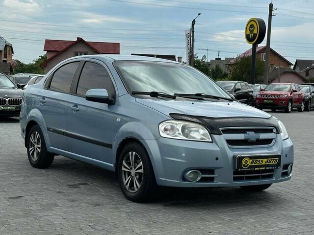 Синий Шевроле Авео, объемом двигателя 1.6 л и пробегом 263 тыс. км за 4500 $, фото 1 на Automoto.ua