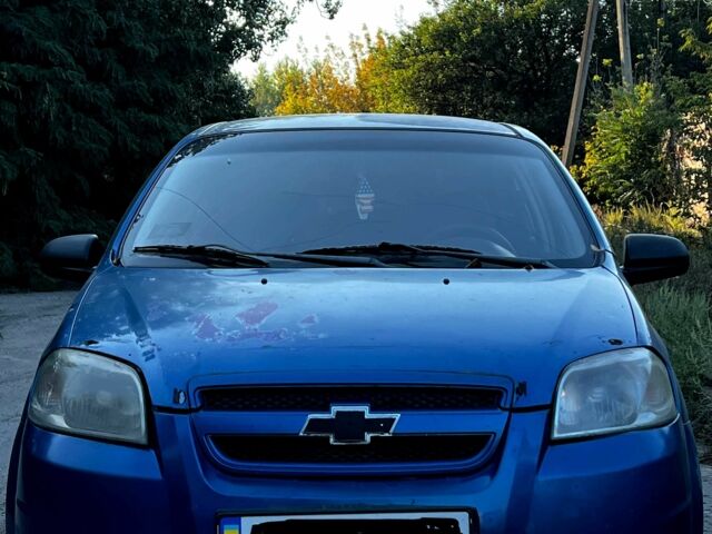 Синий Шевроле Авео, объемом двигателя 1.5 л и пробегом 330 тыс. км за 1750 $, фото 1 на Automoto.ua