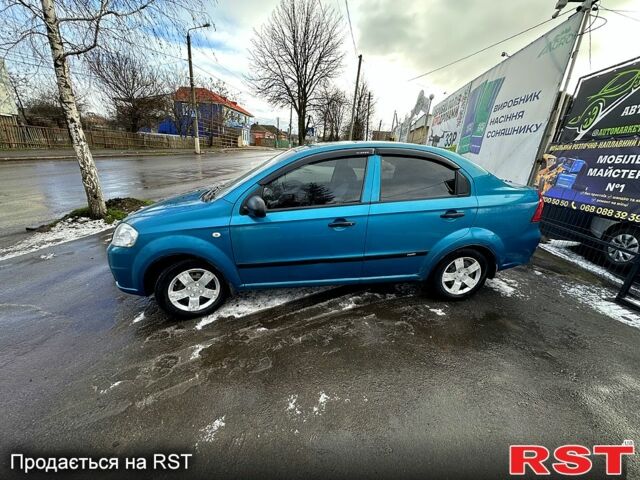 Синій Шевроле Авео, об'ємом двигуна 1.5 л та пробігом 175 тис. км за 3800 $, фото 1 на Automoto.ua