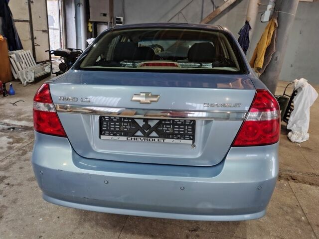 Синий Шевроле Авео, объемом двигателя 1.6 л и пробегом 136 тыс. км за 1500 $, фото 1 на Automoto.ua