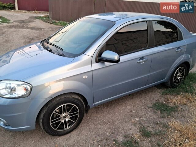 Синий Шевроле Авео, объемом двигателя 1.6 л и пробегом 190 тыс. км за 5300 $, фото 1 на Automoto.ua