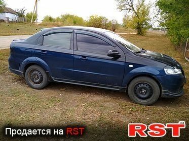 Синій Шевроле Авео, об'ємом двигуна 2 л та пробігом 130 тис. км за 3000 $, фото 1 на Automoto.ua