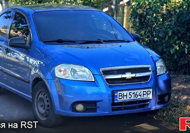 Синий Шевроле Авео, объемом двигателя 1.5 л и пробегом 290 тыс. км за 3200 $, фото 1 на Automoto.ua