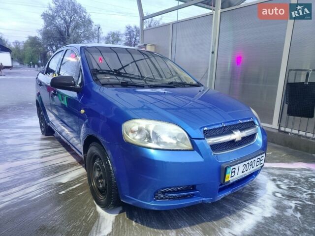 Синій Шевроле Авео, об'ємом двигуна 1.5 л та пробігом 176 тис. км за 3000 $, фото 1 на Automoto.ua