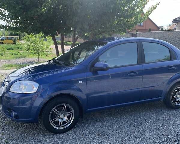 Синий Шевроле Авео, объемом двигателя 0 л и пробегом 212 тыс. км за 4300 $, фото 1 на Automoto.ua