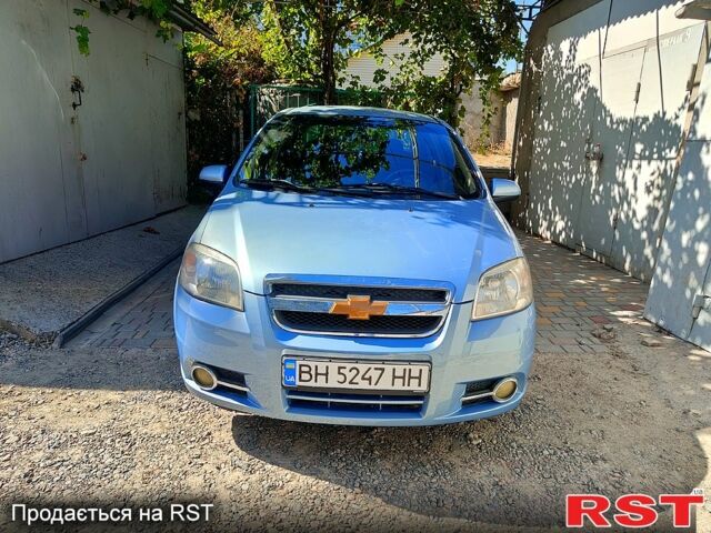 Синий Шевроле Авео, объемом двигателя 1.6 л и пробегом 210 тыс. км за 3200 $, фото 1 на Automoto.ua