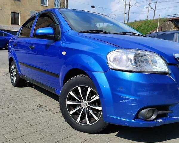 Синій Шевроле Авео, об'ємом двигуна 1.5 л та пробігом 228 тис. км за 3700 $, фото 1 на Automoto.ua