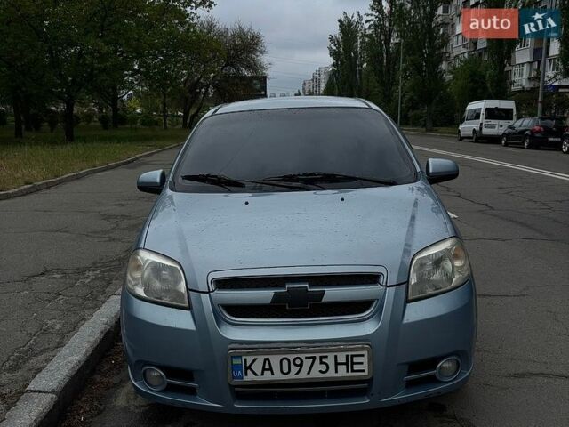 Синий Шевроле Авео, объемом двигателя 1.6 л и пробегом 195 тыс. км за 3200 $, фото 1 на Automoto.ua