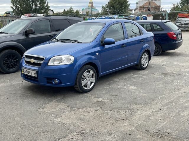 Синий Шевроле Авео, объемом двигателя 1.5 л и пробегом 150 тыс. км за 3999 $, фото 1 на Automoto.ua