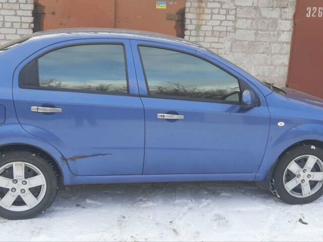 Синій Шевроле Авео, об'ємом двигуна 1.5 л та пробігом 200 тис. км за 3400 $, фото 1 на Automoto.ua