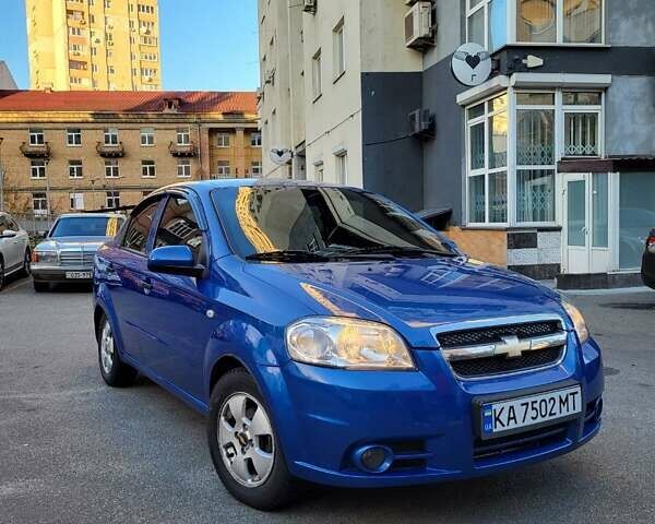 Шевроле Авео 2010 в Киеве на Automoto.ua Синий Шевроле Авео, объемом двигателя 1.5 л и пробегом 191 тыс. км за 5000 $, фото 1 на Automoto.ua
