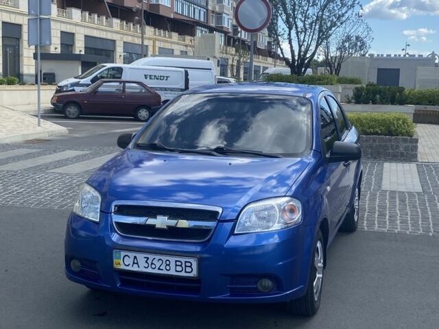 Синий Шевроле Авео, объемом двигателя 1.5 л и пробегом 180 тыс. км за 3150 $, фото 1 на Automoto.ua