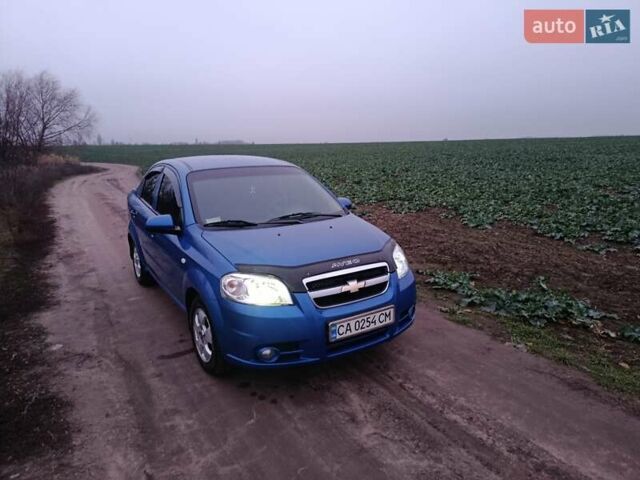 Синий Шевроле Авео, объемом двигателя 1.5 л и пробегом 136 тыс. км за 5000 $, фото 1 на Automoto.ua