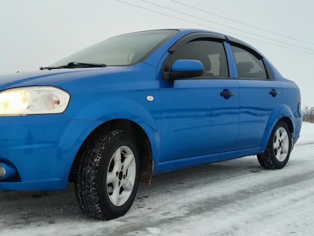 Синій Шевроле Авео, об'ємом двигуна 1.5 л та пробігом 210 тис. км за 3200 $, фото 1 на Automoto.ua