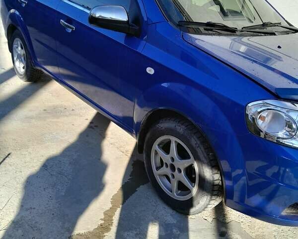 Синій Шевроле Авео, об'ємом двигуна 1.5 л та пробігом 71 тис. км за 5700 $, фото 1 на Automoto.ua