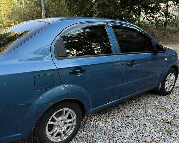 Синій Шевроле Авео, об'ємом двигуна 1.5 л та пробігом 201 тис. км за 4500 $, фото 1 на Automoto.ua