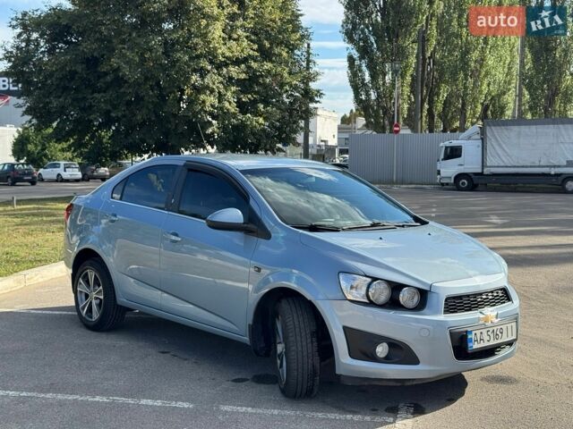 Синій Шевроле Авео, об'ємом двигуна 1.6 л та пробігом 214 тис. км за 5500 $, фото 1 на Automoto.ua