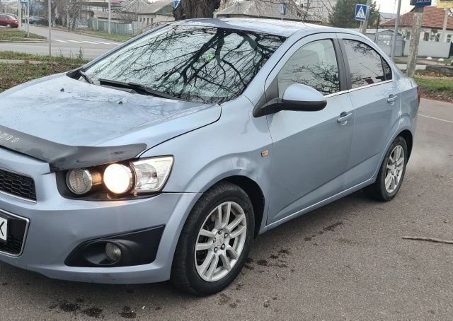 Синий Шевроле Авео, объемом двигателя 1.6 л и пробегом 174 тыс. км за 4800 $, фото 1 на Automoto.ua