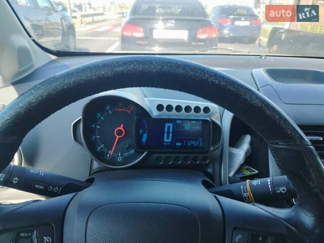 Синий Шевроле Авео, объемом двигателя 1.6 л и пробегом 112 тыс. км за 5750 $, фото 1 на Automoto.ua