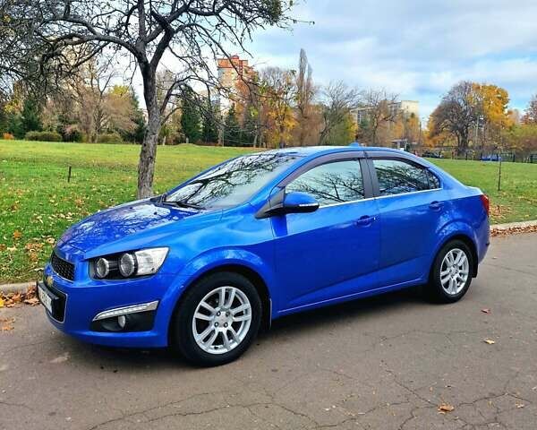 Синій Шевроле Авео, об'ємом двигуна 1.4 л та пробігом 77 тис. км за 8000 $, фото 1 на Automoto.ua