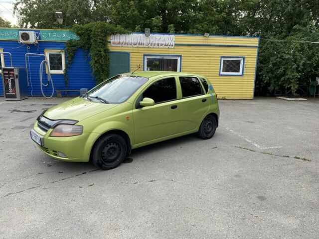 Зеленый Шевроле Авео, объемом двигателя 1.4 л и пробегом 110 тыс. км за 3300 $, фото 1 на Automoto.ua