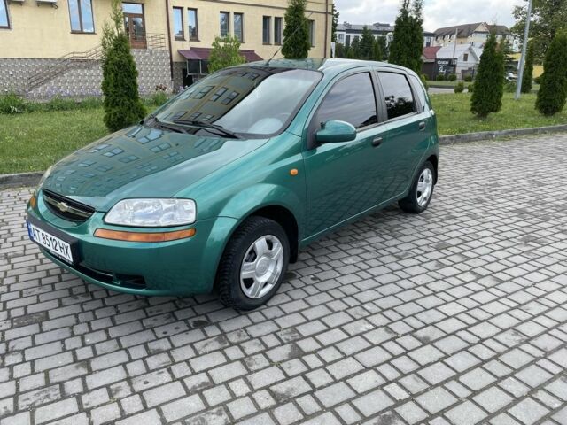 Зеленый Шевроле Авео, объемом двигателя 1.5 л и пробегом 77 тыс. км за 3500 $, фото 1 на Automoto.ua