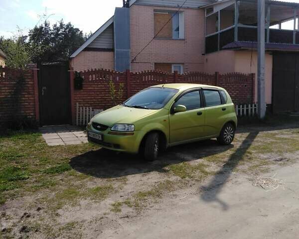 Зелений Шевроле Авео, об'ємом двигуна 1.5 л та пробігом 230 тис. км за 4000 $, фото 1 на Automoto.ua