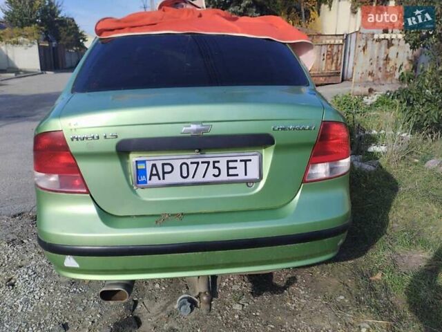 Зеленый Шевроле Авео, объемом двигателя 1.5 л и пробегом 100 тыс. км за 1300 $, фото 1 на Automoto.ua