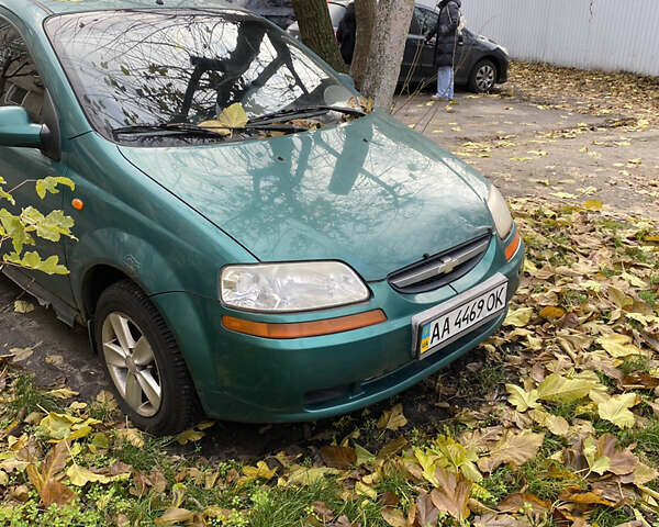 Зеленый Шевроле Авео, объемом двигателя 1.5 л и пробегом 400 тыс. км за 999 $, фото 1 на Automoto.ua
