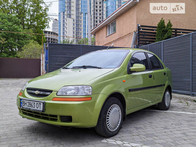 Зелений Шевроле Авео, об'ємом двигуна 1.5 л та пробігом 104 тис. км за 3400 $, фото 1 на Automoto.ua