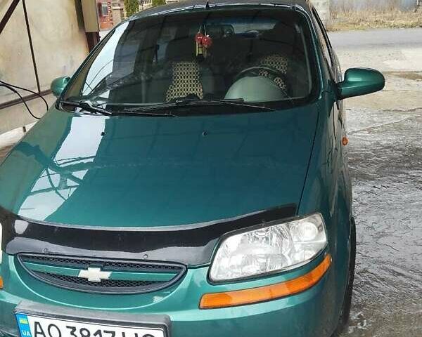 Зеленый Шевроле Авео, объемом двигателя 1.5 л и пробегом 250 тыс. км за 3500 $, фото 1 на Automoto.ua