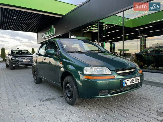Зеленый Шевроле Авео, объемом двигателя 1.5 л и пробегом 254 тыс. км за 1990 $, фото 1 на Automoto.ua