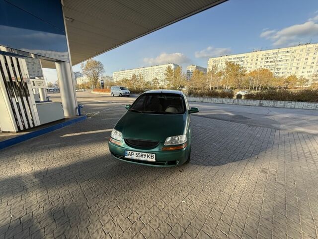 Зеленый Шевроле Авео, объемом двигателя 1.5 л и пробегом 308 тыс. км за 2250 $, фото 1 на Automoto.ua