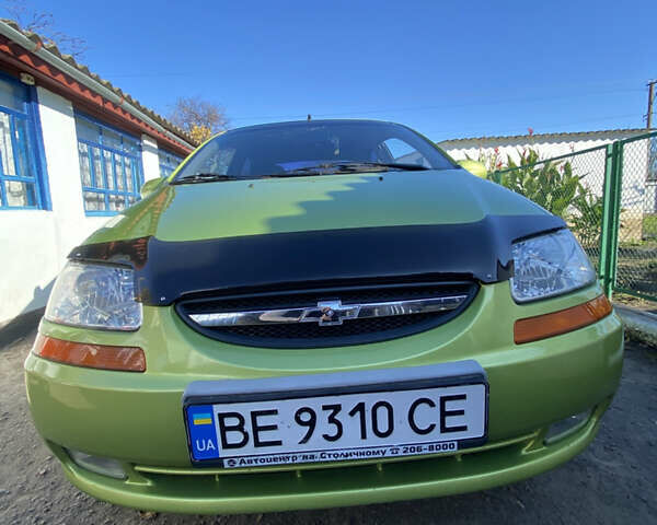 Зелений Шевроле Авео, об'ємом двигуна 1.5 л та пробігом 201 тис. км за 3200 $, фото 1 на Automoto.ua